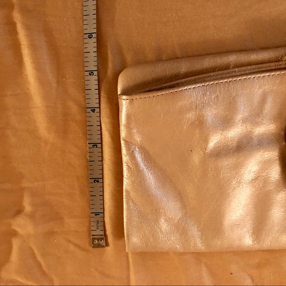 Gorgeous HOBO Int’l Magnetic Folding Clutch - Picture 2 of 6